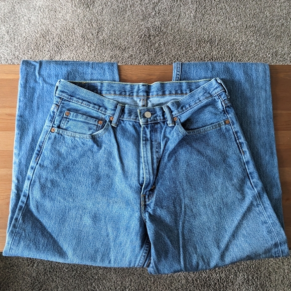 Levi's light wash jeans tall - Picture 2 of 2